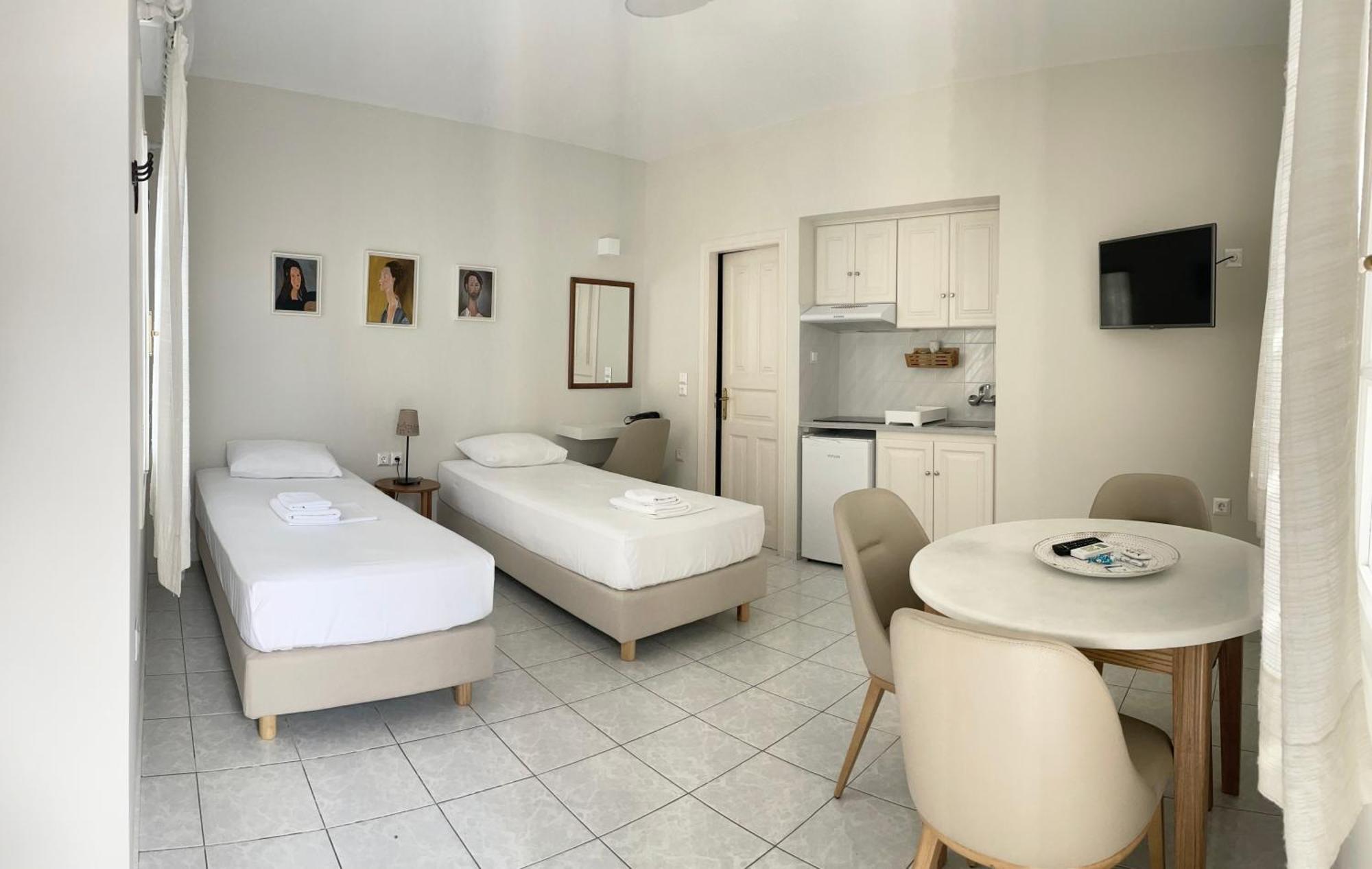 Manto Apartments Tínos Eksteriør bilde